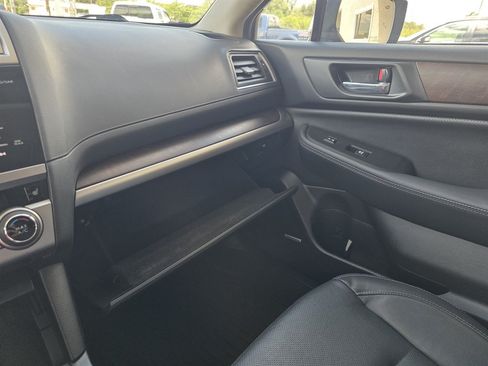 Used 2015 Subaru Outback 2.5i Limited AWD/4WD image 38