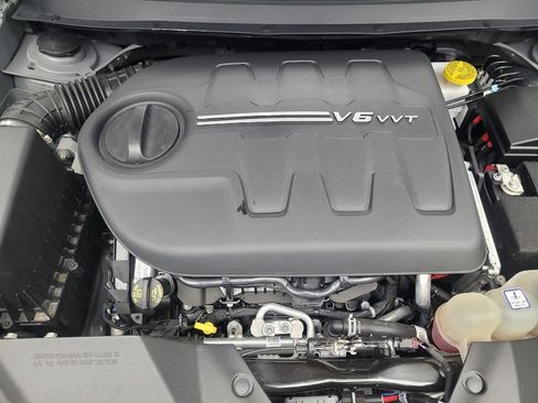 Used 2022 Jeep Cherokee Trailhawk AWD/4WD image 30
