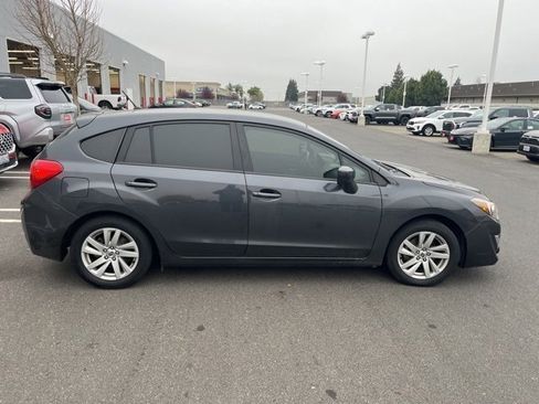 Used 2016 Subaru Impreza 2.0i Premium image 3