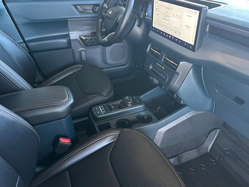 Certified 2025 Ford Maverick Tremor AWD/4WD image 19
