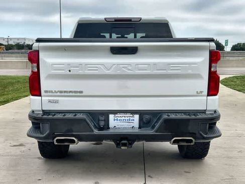 Used 2020 Chevrolet Silverado 1500 LT Trail Boss AWD/4WD image 6