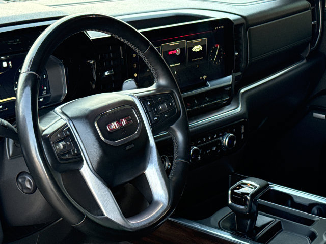 Used 2023 GMC Sierra 1500 SLT w/ SLT Premium Package AWD/4WD image 17
