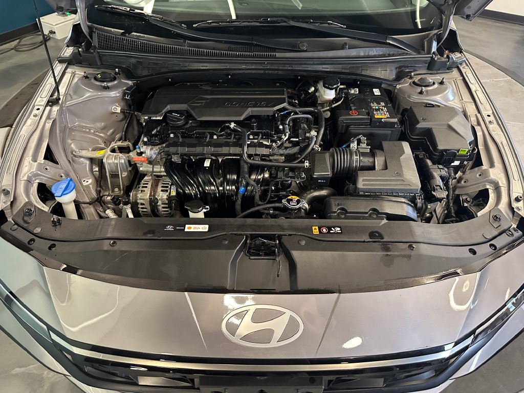 Used 2024 Hyundai Elantra Limited FWD image 24
