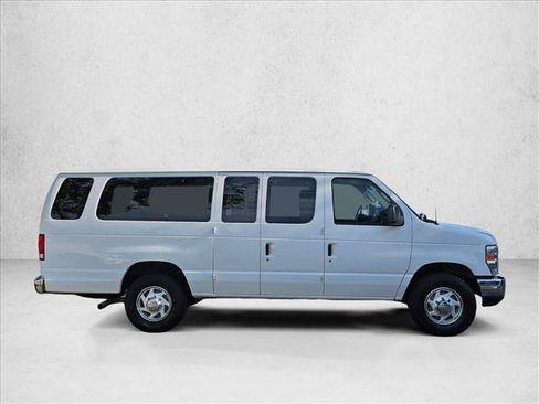 Used 2014 Ford E-350 and Econoline 350 XLT RWD image 4