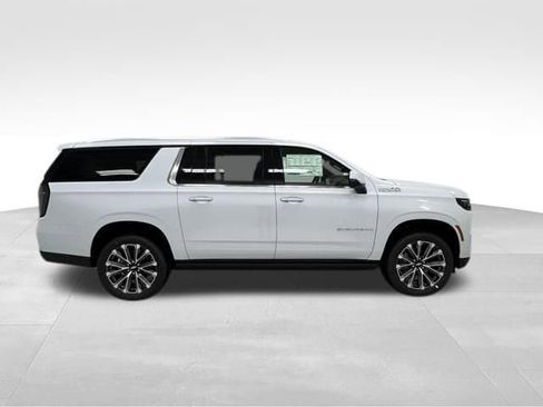 New 2026 Chevrolet Suburban High Country AWD/4WD image 20
