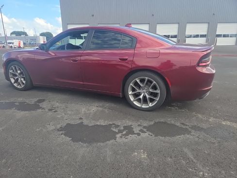 Used 2020 Dodge Charger SXT w/ Plus Group RWD image 8