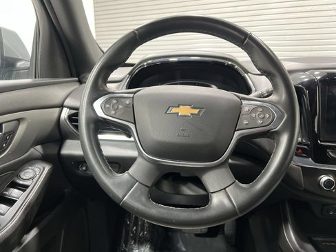 Used 2023 Chevrolet Traverse LT AWD/4WD image 14