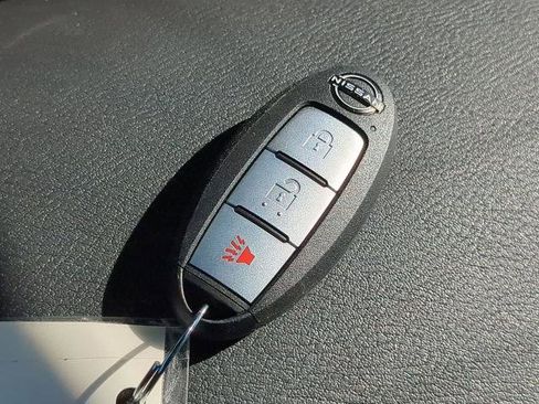 Certified 2025 Nissan Z Performance w/ Floor Mat Package image 28