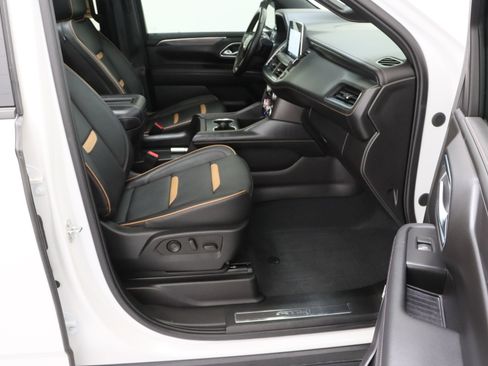 Used 2023 GMC Yukon XL AT4 w/ AT4 Premium Plus Package AWD/4WD image 44