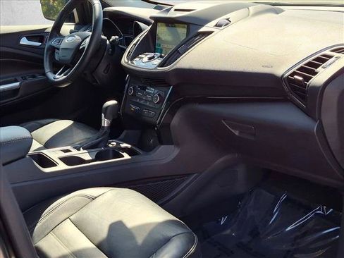 Used 2017 Ford Escape Titanium FWD image 19