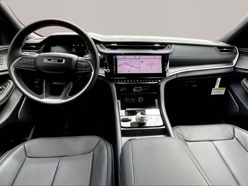 New 2026 Jeep Grand Cherokee L Limited AWD/4WD image 10