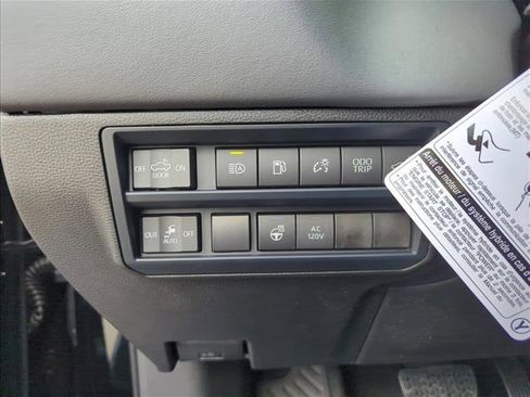 New 2026 Toyota Tundra Platinum AWD/4WD image 17