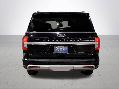 Used 2024 Ford Expedition Max XLT image 11