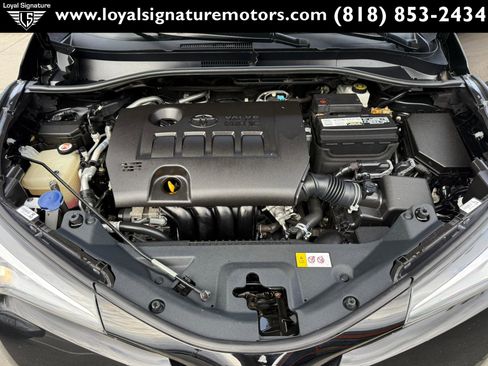 Used 2018 Toyota C-HR XLE FWD image 32
