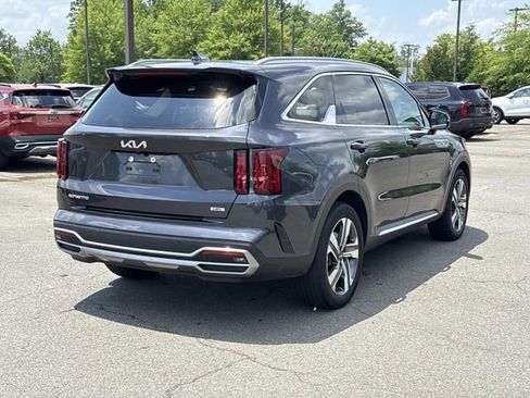 Used 2023 Kia Sorento SX Prestige w/ Panoramic Sunroof Package AWD/4WD image 2