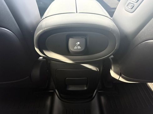 New 2026 Hyundai Palisade Calligraphy FWD image 13