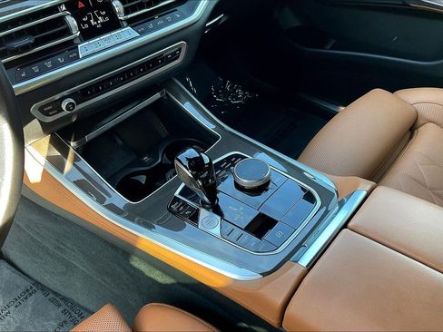 Used 2023 BMW X5 xDrive40i w/ Parking Assistance Package image 14