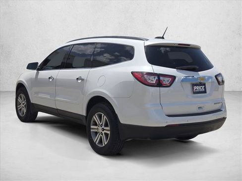 Used 2016 Chevrolet Traverse LT FWD image 8
