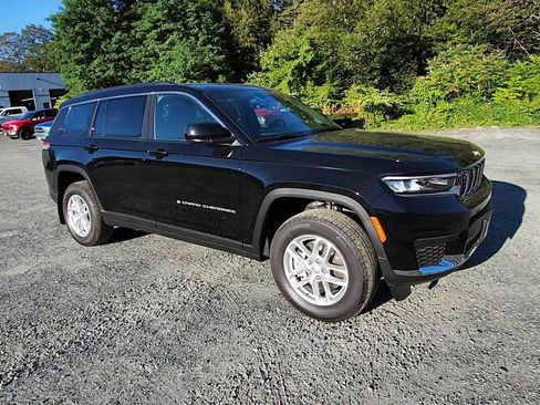 New 2025 Jeep Grand Cherokee L Laredo w/ Luxury Tech Group I image 2