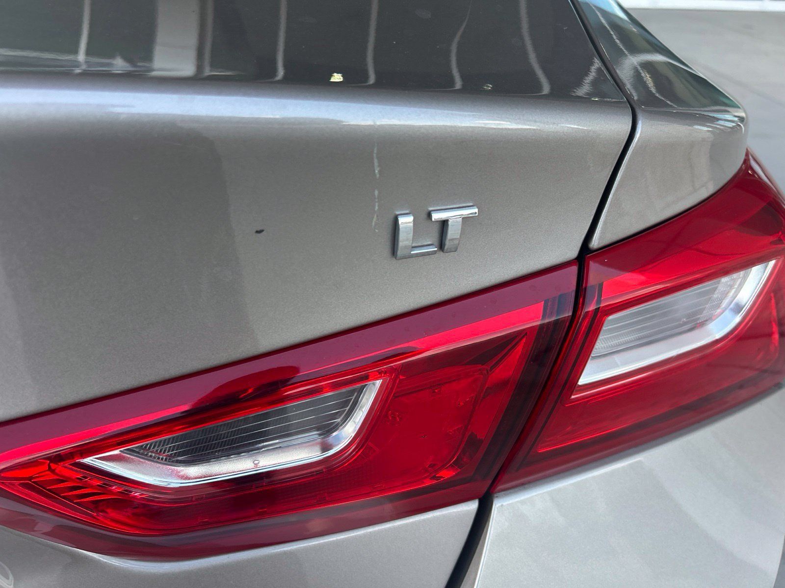 Used 2024 Chevrolet Malibu LT FWD image 13