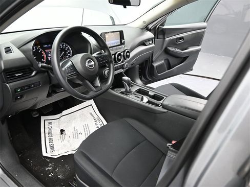 Used 2024 Nissan Sentra S image 15