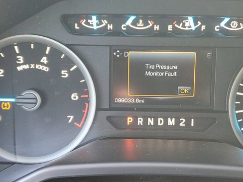 Used 2016 Ford F150 XLT w/ Equipment Group 302A Luxury AWD/4WD image 25