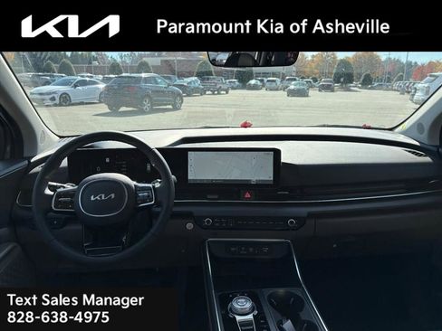 New 2026 Kia Carnival SX image 7