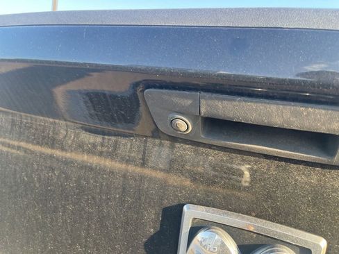 Used 2019 RAM 1500 Classic SLT RWD image 31