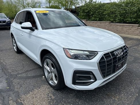 Used 2021 Audi Q5 2.0T Premium Plus w/ Premium Plus Package AWD/4WD image 19