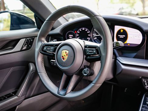 Used 2021 Porsche 911 Carrera S image 14