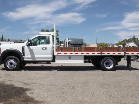 Used 2023 Ford F550 2WD Regular Cab Super Duty image 5