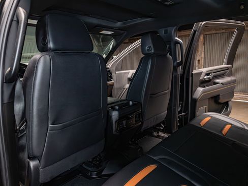 Used 2025 GMC Sierra 2500 AT4 w/ AT4 Premium Plus Package image 23