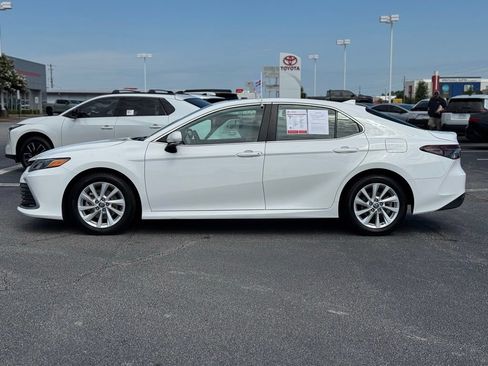 Used 2024 Toyota Camry LE w/ Convenience Package FWD image 8