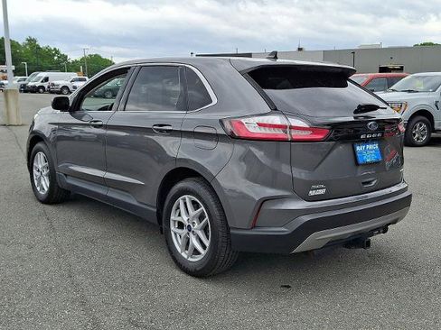 Certified 2022 Ford Edge SEL w/ Convenience Package AWD/4WD image 4