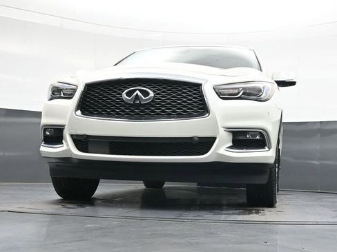 Used 2017 INFINITI QX60 Luxe w/ Deluxe Technology Package AWD/4WD image 39