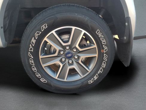 Used 2016 Ford F150 XLT w/ Equipment Group 301A Mid image 6