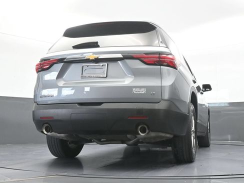 Used 2023 Chevrolet Traverse LT FWD image 62