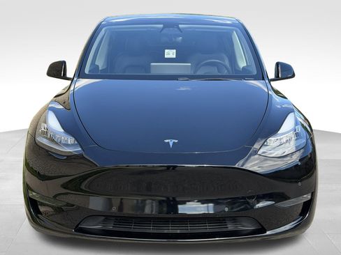 Used 2021 Tesla Model Y Long Range AWD/4WD image 2
