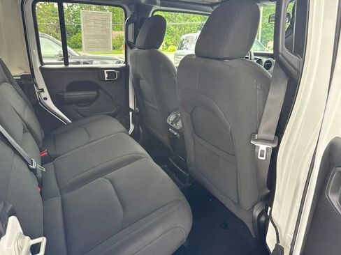 Used 2023 Jeep Wrangler Unlimited AWD/4WD image 13