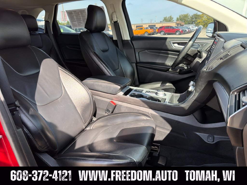 Used 2022 Ford Edge Titanium AWD/4WD image 36
