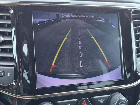 Used 2019 Jeep Grand Cherokee Summit image 18