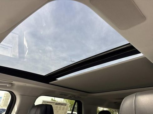 New 2026 Lincoln Navigator Reserve AWD/4WD image 25