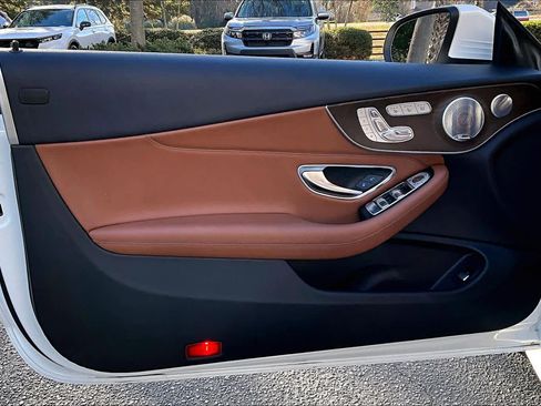 Used 2018 Mercedes-Benz C 300 Cabriolet image 18