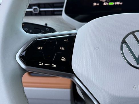 New 2025 Volkswagen ID. Buzz 1st Edition image 18