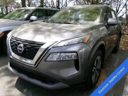 Used 2023 Nissan Rogue SV FWD image 8