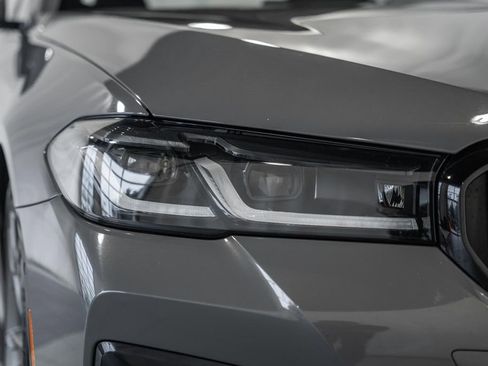 Used 2021 BMW M550i xDrive w/ Premium Package image 17