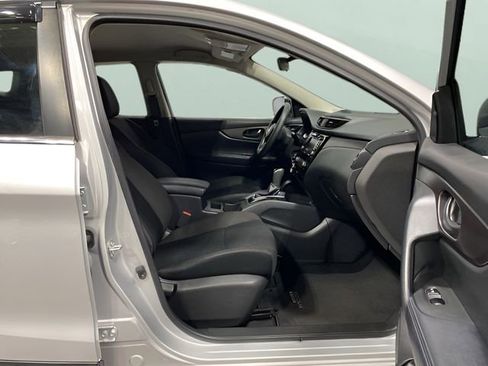 Used 2020 Nissan Rogue Sport S AWD/4WD image 28
