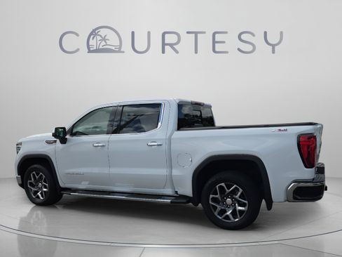 Used 2024 GMC Sierra 1500 SLT w/ SLT Premium Plus Package AWD/4WD image 3