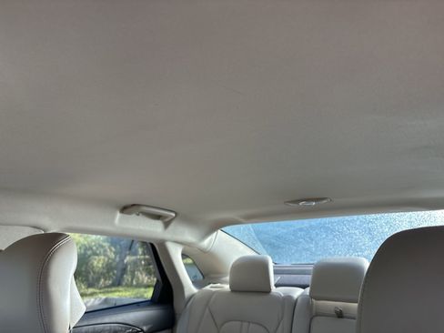 Used 2017 Lincoln MKZ Select image 33