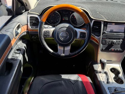 Used 2012 Jeep Grand Cherokee Overland image 8